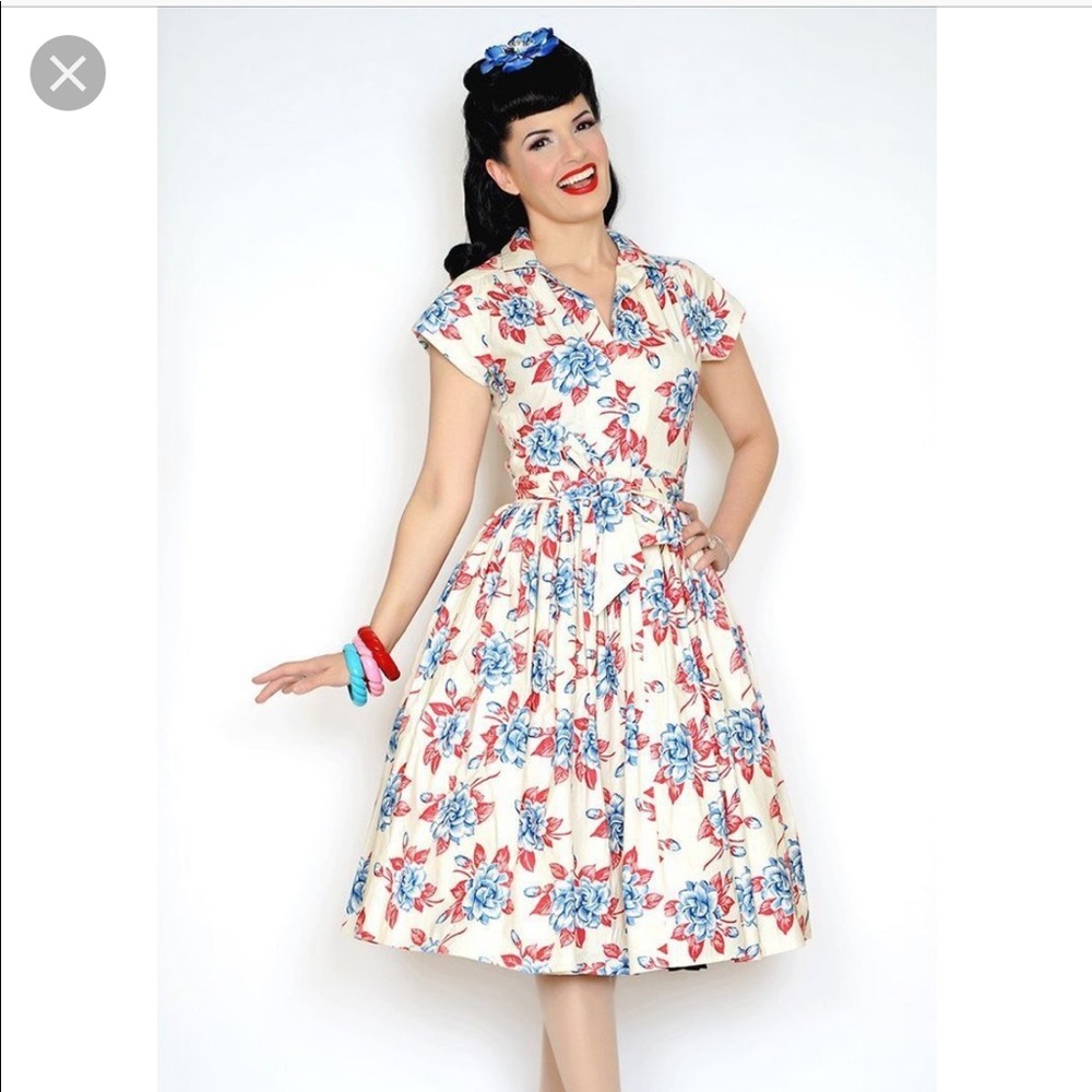 Bernie Dexter 2X Kelly dress in “Blue Gardenia”
